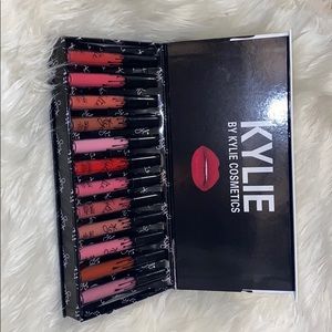 Brand new Kylie lip set